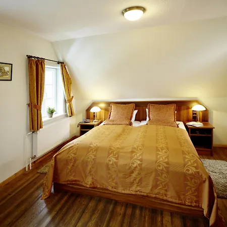 Hof Tütsberg Hotel 3*