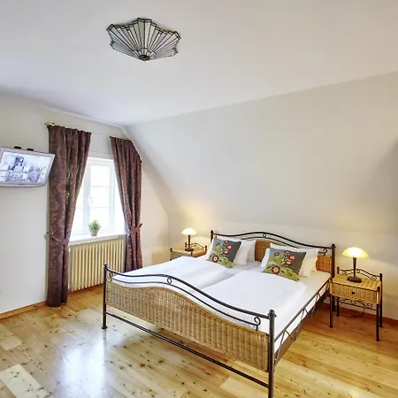 Hotel Hof Tuetsberg 3*