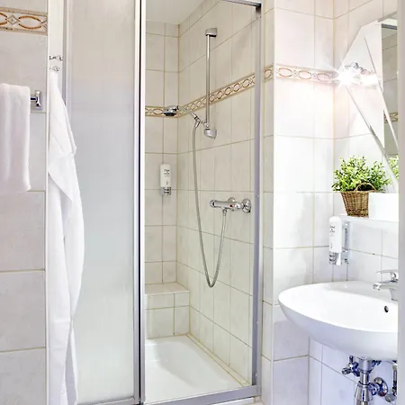 Hof Tuetsberg ホテル