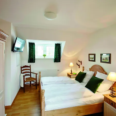 Hof Tuetsberg ホテル