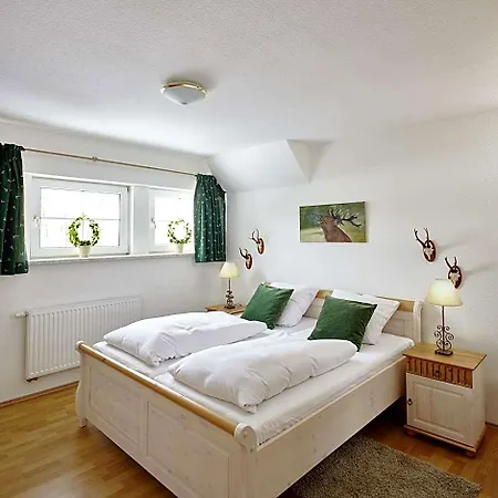 Hof Tuetsberg 3*