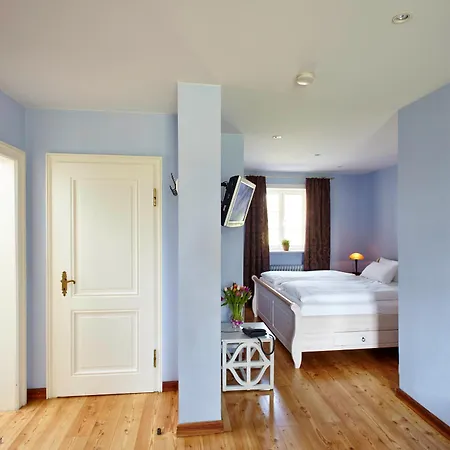 Hof Tuetsberg Hotel 3*